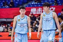 青岛记者:队员未受风波影响 事件时间点引人联想