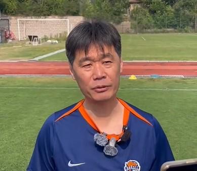 李霄鹏:对当前积分排名不满,期待更有实力的球员加入