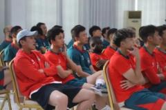 河南俱乐部一线队召开会议强化管理制度与心理建设