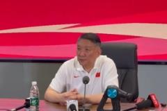 宫鲁鸣:希望年轻队员主动提升自我,争取位置而非自然接班