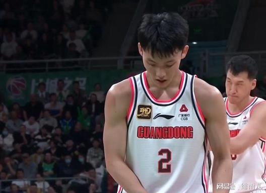 广东队稳了！NBA级锋线加盟，最强“三号位”来袭