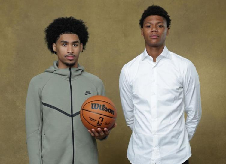 2025年NBA选秀大会直播高清在线：独行侠用状元签选中弗拉格！
