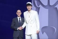 选秀总评:开拓者押宝杨瀚森全明星之路 湖人向上交易抢阿杜B+