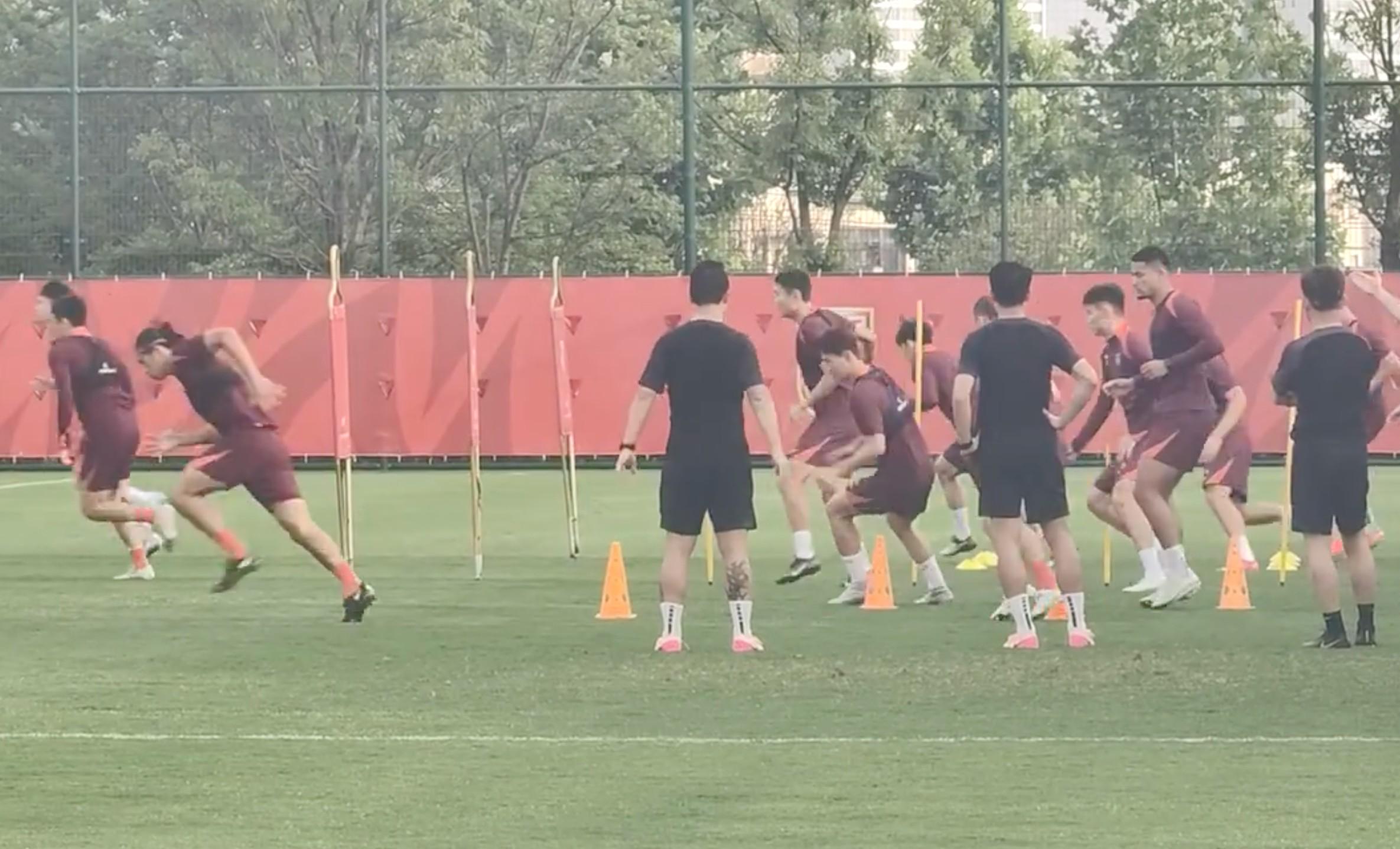 北青：朱辰杰、曹永竞离队，蒋光太或与吴少聪搭档
