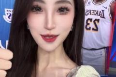 王羽希:湖人终止三连败! 关键时刻 你永远可以相信那个男人