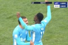 马莱莱大连首球!吕焯毅助攻破门,大连英博2-0亚泰