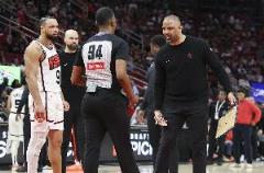 乌度卡:狄龙因误判技术犯规被驱逐
