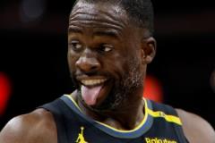 追梦豪揽三双 球队31胜2负胜率93.9%创NBA历史新高!