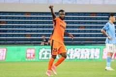 记者:玉昆奥斯卡无缘与申花的比赛因第十根肋骨受伤