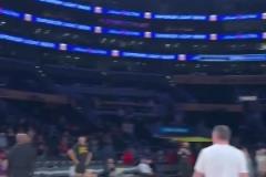 感觉NBA最逆天手感就是约基奇东契奇了?各种不该进的都可能进
