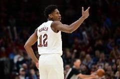 替补奇兵!亨特16投7中砍下18分7板三分8中4