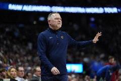 魔术师:NBA45年罕见场景 东眉互换 詹金斯马龙遭解雇