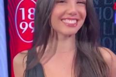 又有新人!?AC米兰美女主持这中文听着挺舒服呀~