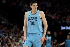 扎克-埃迪高效表现:9投7中砍下15分11板1助3帽
