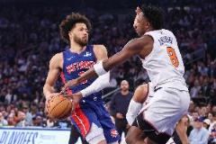 杨毅:NBA现在是按需给哨,谁落后就帮谁,领先就挨打