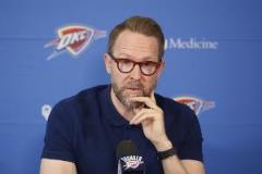 夏普:普雷斯蒂真正理解选秀艺术 他选的杜威登全进75大并获MVP