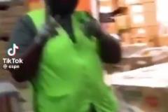 球迷恶搞:哈登在我这边呢,场上的是假哈登