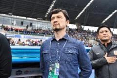 范晓冬评谢晖下课：咖啡族与铁锅炖者难共存，面对硬仗却畏缩不前