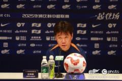 李霄鹏:队员状态良好,期待明天专注比赛