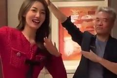 段暄今天更新社媒了!昔日穿短裤和红衣美女跳舞
