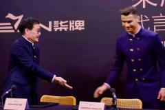 C罗这穿的是中山装!?这种新中式衣服是真好看啊