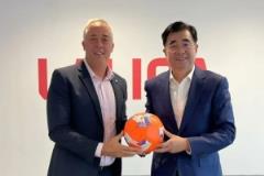 宋凯会见西甲总部:期待更多中国球员加入西甲联赛