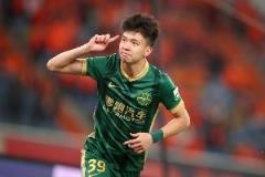  王钰栋顶薪300万留洋荷兰底薪60万 留洋需巨大决心
