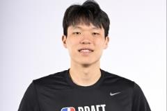 媒体人透露:教练高度认可杨瀚森,全程鼓掌并反复称赞“Good job”