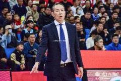 许利民:今晚能打的都打 范子铭小感冒 所罗门需再确认出场时间