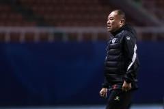 主教练张军:新援融入需要时间,球队与中超仍有差距