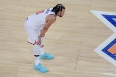 0-2落后!布伦森激励球迷:我们必须继续战斗,迎接第三场比赛