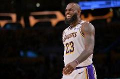 詹姆斯最佳阵容总得分289分位列NBA第七,二阵仅逊于爱德华兹