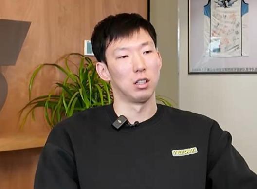 周琦：本赛季表现满意，整体趋势呈上升态势